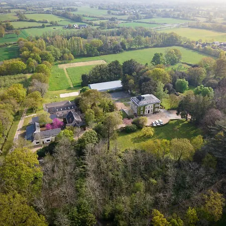 Institut Bois Robert * Bécon-les-Granits